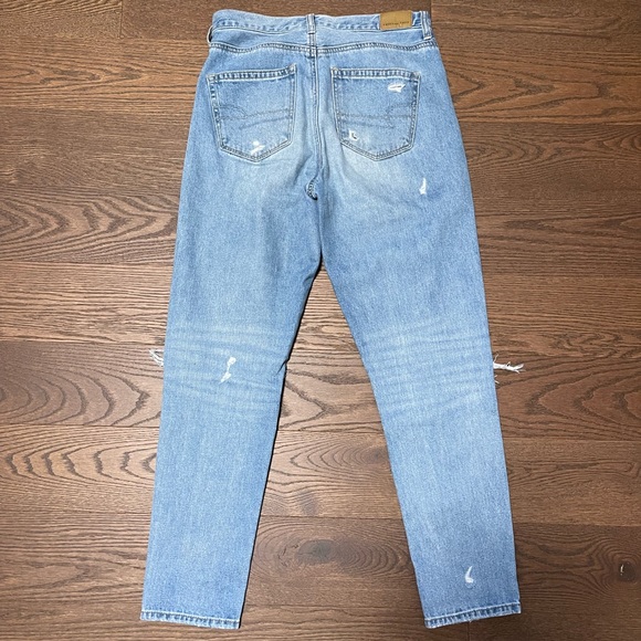 American Eagle Mom Jean - Picture 3 of 3